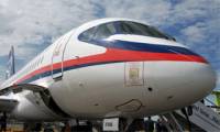 MAKS 2011 : Sukho  finalise la commande d'UTair portant sur 24 SSJ100