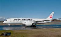 Japan Airlines reoit ses 2 premiers 787 quips de GEnx