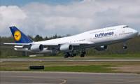 Boeing remet son 1er 747-8I  Lufthansa