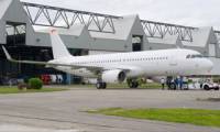 Airbus dvoile le 1er A320 neuf dot de Sharklets
