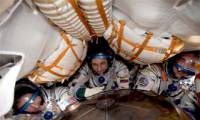 Retour sur Terre de 3 spationautes aprs 6 mois sur l'ISS