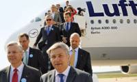 Berlin : Lufthansa maintient son programme dexpansion et baptise son 9me Airbus A380