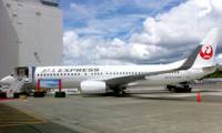 Avolon reoit son premier 737-800 command directement chez Boeing