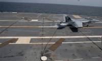 Premires manoeuvres ariennes  bord de l'USS Gerald Ford