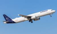 Lufthansa enregistre une bonne année, grevée par Eurowings