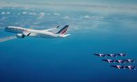 Athos 350 : l'Airbus A350 et la patrouille de France paradent ensemble 