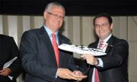 Royal Air Maroc commande 6 ATR de la srie 600 et lance une filiale rgionale