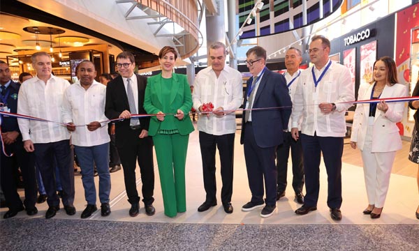 Vinci Airports inaugure le nouvel atrium du terminal de l'aroport de Saint-Domingue