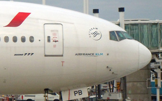 Air France-KLM, dans le rouge, craint le prix de l'or noir