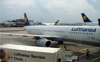 Lufthansa vendrait LSG Sky Chefs et sa division informatique