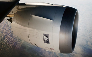 Rolls-Royce et ANA ftent la premire anne de service du Trent 1000