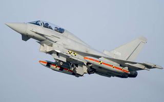 L'Eurofighter Typhoon tire son premier Meteor