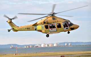 1er vol de lEC175 de srie dEurocopter mais report annonc de 6 mois