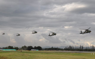 L’armée colombienne reçoit cinq Black Hawk