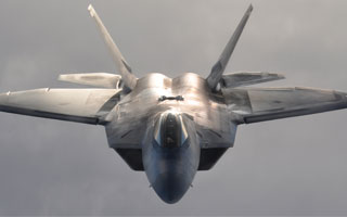 LUSAF suspend progressivement les restrictions de vol des F-22