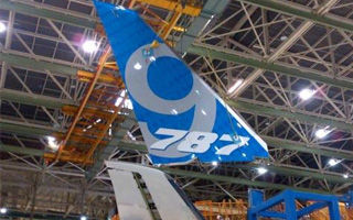 Boeing dbute lassemblage du 1er 787-9