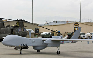 Dassault, Alenia et Cassidian appellent  un drone MALE europen