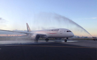 Photos : Aeromxico se met au Dreamliner