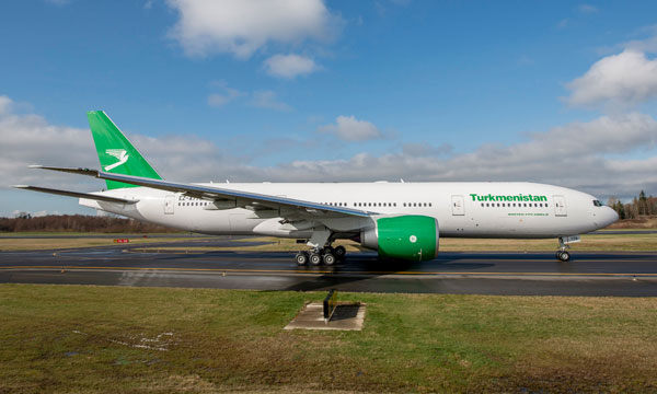 Turkmenistan Airlines reoit son 1er Boeing 777-200LR