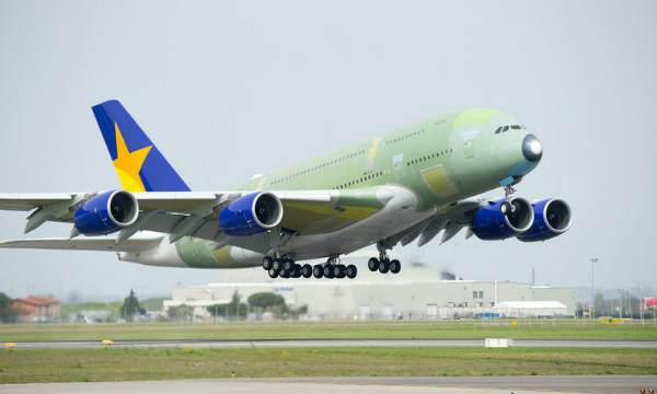 Le 1er Airbus A380 de Skymark effectue son vol inaugural