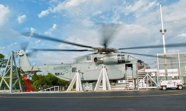 Le CH-53K  King Stallion  fait tourner ses rotors