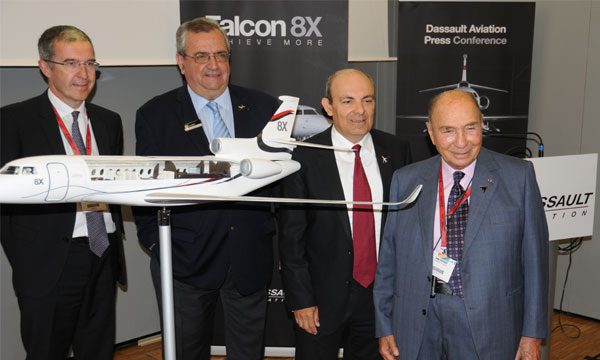 Dassault Aviation dvoile son nouveau Falcon 8X et entre dans l'ultra long-courrier