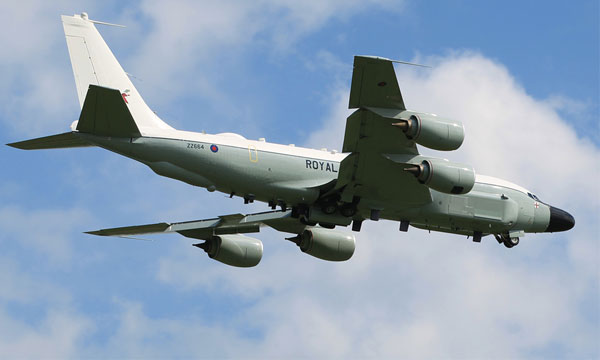 Vol inaugural du premier RC-135 Rivet Joint britannique