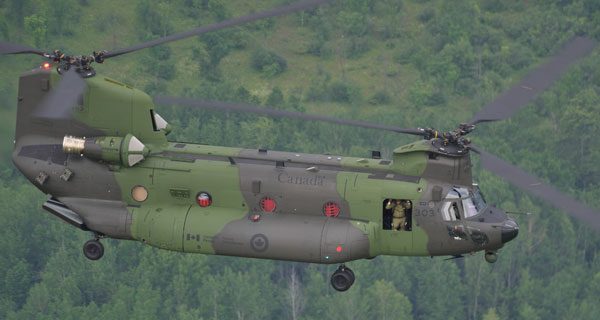 Le Canada reoit son dernier CH-147F Chinook