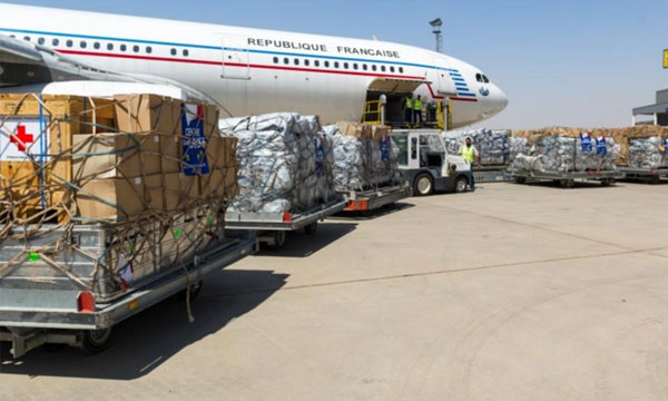 Un A340 de larme de lair livre 18 tonnes de fret humanitaire en Irak