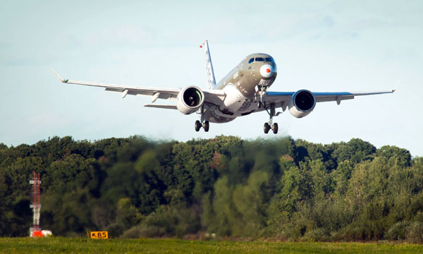 Le CSeries de Bombardier retrouve les airs