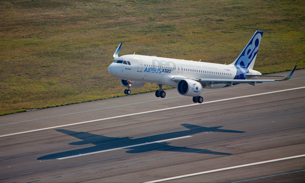 Le nouvel A320neo d'Airbus a ralis son premier vol avec succs