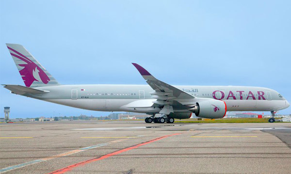 LAirbus A350 de Qatar Airways fait son roll-out