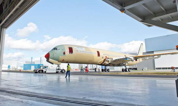 Photos : l'assemblage du 1er Airbus A350 de Vietnam Airlines progresse