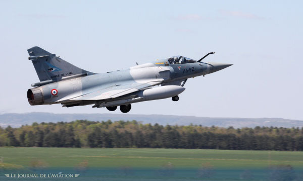 Jean-Yves Le Drian confirme l’envoi de Mirage 2000 en Jordanie