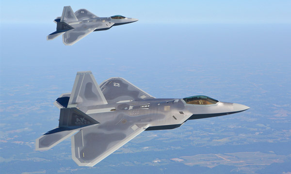 LUS Air Force va dployer des F-22 en Europe