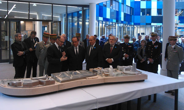 Franois Hollande inaugure l'Hexagone Balard