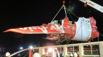 AirAsia 8501 : une avarie lectronique et des erreurs de pilotage  lorigine de laccident
