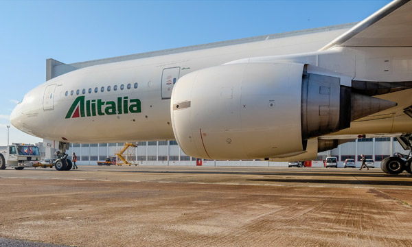 Alitalia se place sous administration extraordinaire