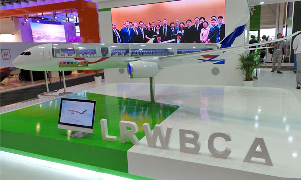 Bourget 2017 : la COMAC présente la cabine du futur long-courrier sino-russe