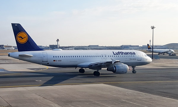 Lufthansa rduit sa perte nette au premier trimestre malgr l'intgration d'Air Berlin