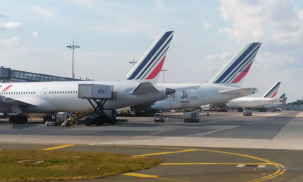 Les syndicats d'Air France font planer la menace d'une grve en septembre