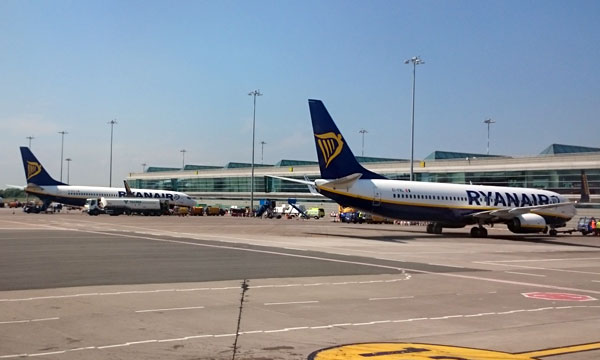 Ryanair ouvre deux bases  Bordeaux et Marseille