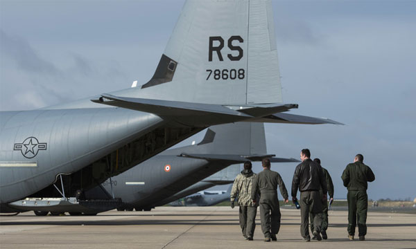 Le C-130J poursuit ses vols tactiques