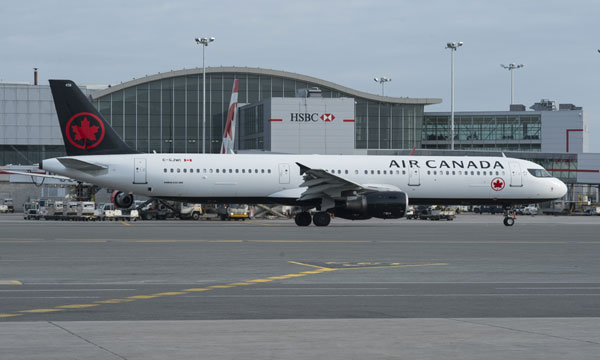 Transat approuve l'offre de rachat d'Air Canada