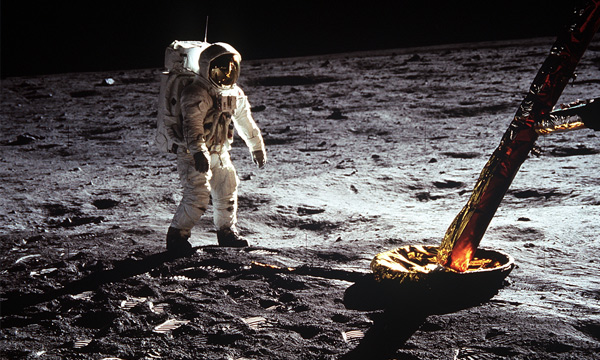 50 ans d'Apollo 11 : Marcher sur la Lune, quelles sensations?