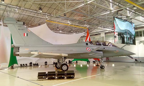 Dassault Aviation touche les sommets avec l'export militaire