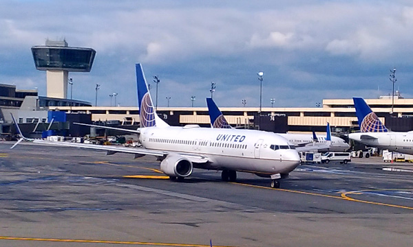 United Airlines perd moins d'argent que prévu au premier trimestre