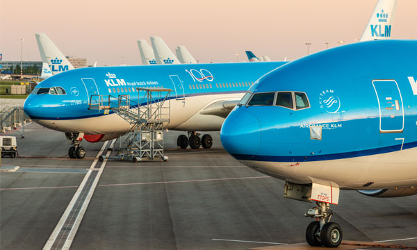 KLM gle des hausses de salaire