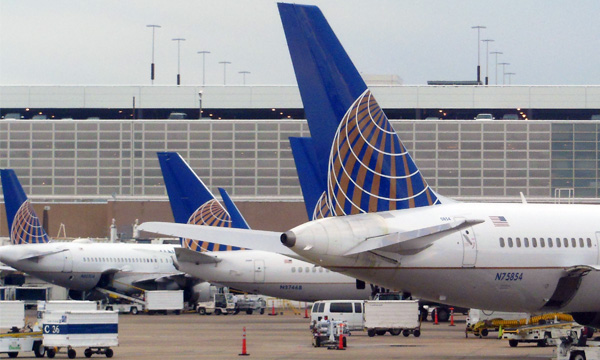 Les 13000 pilotes de United Airlines gardent pour l'instant leur emploi