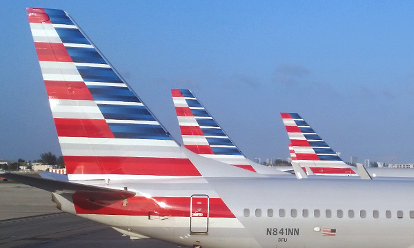 American Airlines reports a third quarter net loss of $2.4 billion